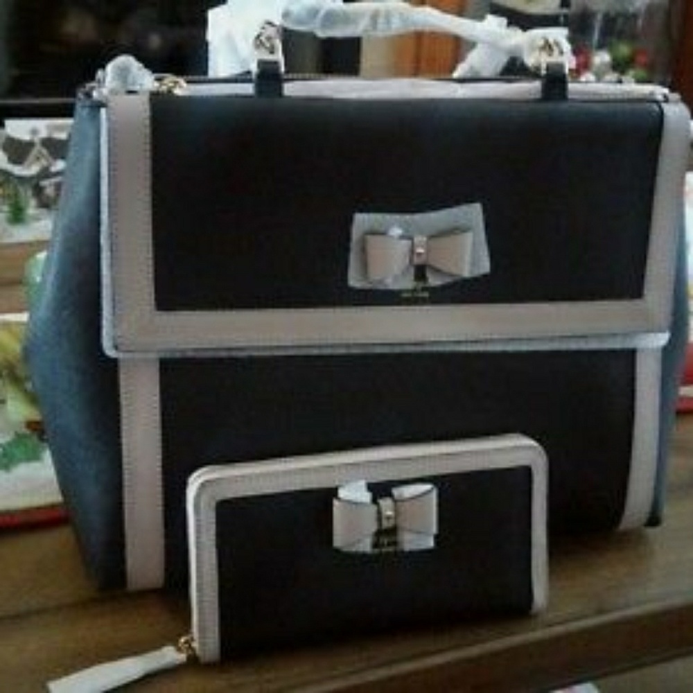 *SOLD* New! Kate spade hazel court Mason Set